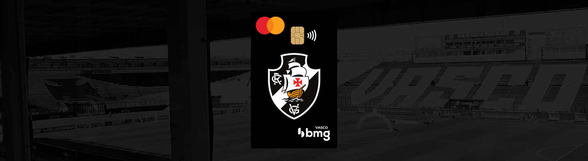 Em primeiro plano o Cartão de crédito sem taxas da conta digital do Vasco Bmg e ao fundo o estádio São Januário