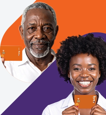 Mulher sorrindo por conta das taxas de empréstimo vantajosas do Banco Bmg